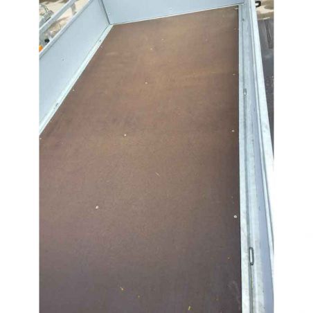 Remorque freinée 2.57x 1.32m. simple essieu 1350kg