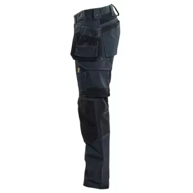 Vue latérale gauche du pantalon Blåkläder 1750 avec poche mètre et porte-couteau.